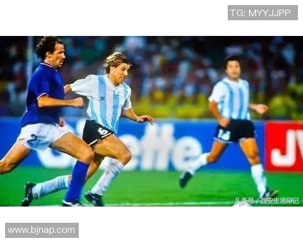 欧洲足球明星亲临球迷活动送惊喜礼物感动无数粉丝