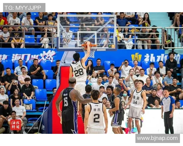 我市盛大举办美国篮球明星比赛吸引众多球迷热情参与与互动